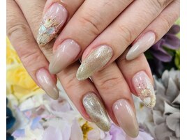 【小山】人気シェルネイル
