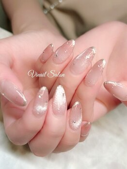 ヴィネイル(Vinail)の写真/大人可愛いニュアンスネイルやマグネットネイルも豊富♪持ち込み・相談しながらデザインを決めるのもOK！