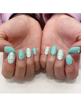 ハーティーネイル hearty nail 溝の口店/キュートなチェックデザイン