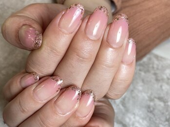 ラヴィネイル(La Vie Nail)/キレイ系デザインオフィスネイル
