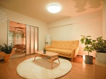 チココ(chicoco)の雰囲気（植物に囲まれた温かみのある空間で癒しのひと時をお過ごし下さい）