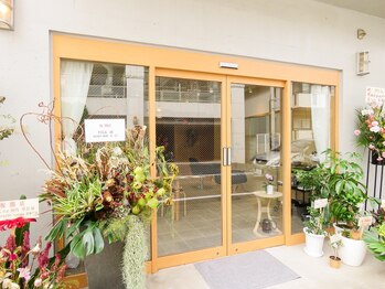 トゥーネイル バイ フォーク 仙川(To.nail byFOLK)/外観