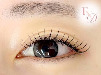 アイ アンド ネイルデイ 桂(EYE＆NAIL DAY)の写真/悩み解消♪【初回来店】フラットラッシュ120本¥5000/上まつ毛パーマ¥4500/京都希少韓国マスカラパーマ¥4980