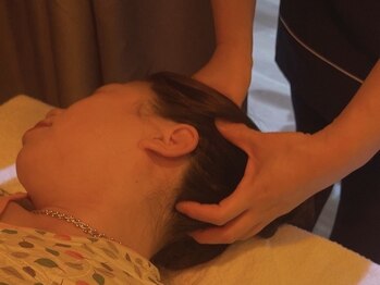 美癒華の写真/【ヘッドスパ30分】眼精疲労・首肩コリに！たまった疲れを癒す極上ヘッドスパ◎仕事帰りにもさくっと施術♪