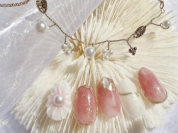 フレイヤ 新宿店(FREJA)の写真/学生から大人女性まで嬉しい邪魔にならない短めネイル◎デザイン100種類以上を取り揃えております！