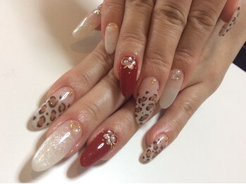 ステラ(Stella)/レオパードネイル