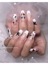 モナールアンド(MONNAL&)/海外ガール風ネイル