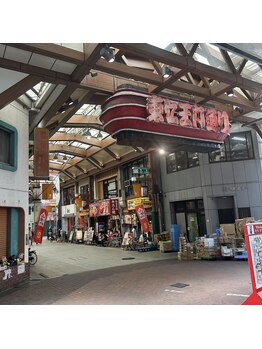 ロレインブロウ 名古屋大須観音店/大須商店街に向かいます