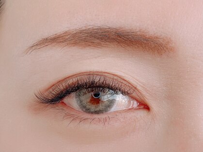 アイラッシュ フロウ(eyelash Flow)の写真