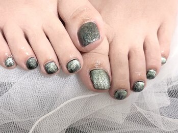 リコ(Liko)の写真/お洒落は足元から！ハンドネイルが出来ない方はフットがオススメ◎フットバス付きでリラックス効果も♪