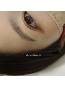 キルナノール 福岡天神(kiruna norr)/ハリウッドブロウリフト