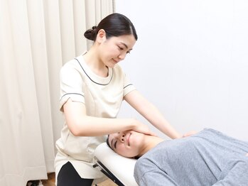 パウワウ 松坂屋上野店の写真/お顔だけではなく、身体の土台から整えるので一味違う小顔体験を♪