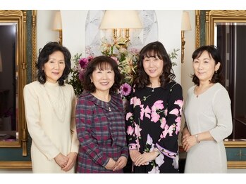 キャロリーヌ 池袋店/4姉妹経営