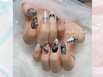 ピオミエルネイル 新宿(pio miel nail)/ゴシック系ブラックネイル