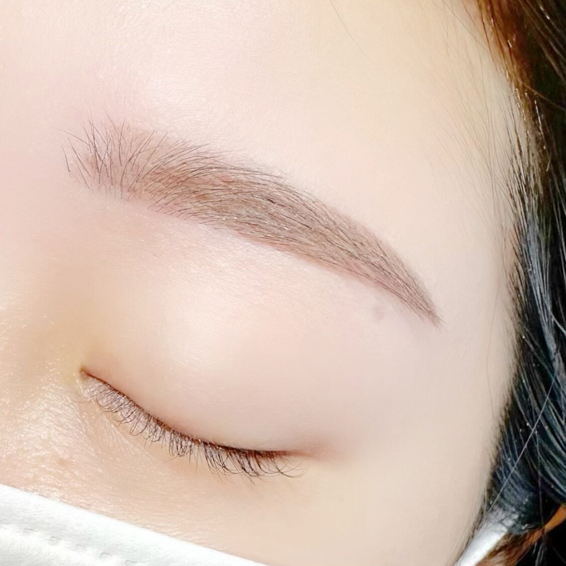 【眉毛】アイブロウwax＋毛量調節(間引き)＋メイク仕上げ \6600