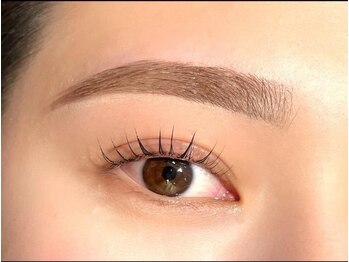 フォクシーラッシュ 大阪梅田本店(FOXY LASH)の写真/眉毛で感じたことのない感動の瞬間を！いまやりたい眉毛【ハリウッドブロウリフト￥5,900】