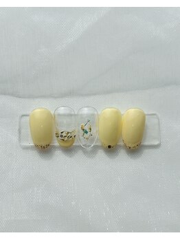 アレモナ(AREMONNA)/イエローネイル