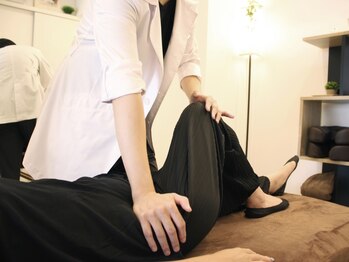 蓮子堂鍼灸整体院の写真/産後のつらい腰痛、姿勢など全身のお悩みを改善★完全個室のプライベート空間で快適な身体へ♪