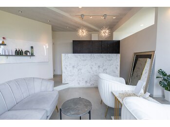 サロンド ソラ(Salon de SoLA)/景色を見ながらカウンセリング