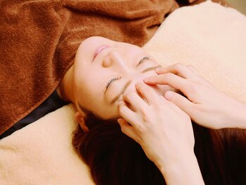 サロン ポノ(pono)/フェイスリフレ