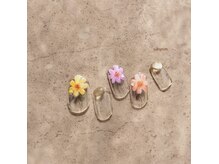 シルニー リム(Silny rim)/アシンメトリーニュアンスネイル