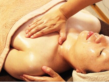 フロー(Flow)の写真/【人気NO.1★Flowの全てを堪能する120分】頑張る自分へご褒美を♪ボディもフェイシャルも贅沢ト-タルケア◎