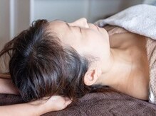 【揉まない整体】頭蓋仙骨療法　小顔矯正 bi-cho-骨/施術イメージ