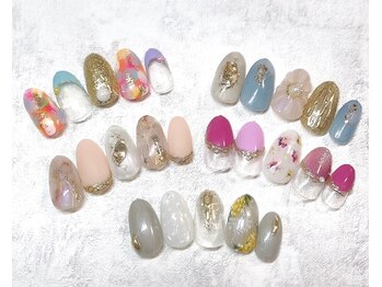 リーヴェ(Riebe)/フラワーネイル