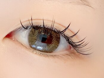 パルフェ(Parfait Eyelash Nail Salon)の写真/鏡を見るたび嬉しい目元に♪下がりまつ毛さんも、少ないさんも★【エクステ/パーマ】