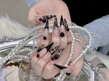 ローラキラ(Rola kira)の写真/【ブライダル◎】上品×華やかなデザインで理想の指先へ。持ち込みOK！短めの爪でも美しく輝くネイルを