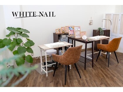 ホワイトネイル(WHITE NAIL)の写真