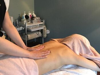 小さなおうちサロン こぐまの寝床の写真/【40代以上の方に好評◎】首肩から整える大人のための不調ケア。疲れ顔、首肩からトータルリセット!