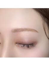ニクシーアイブティック(Nixie Eye Boutique)/眉毛/まゆげ/美肩スタイリング