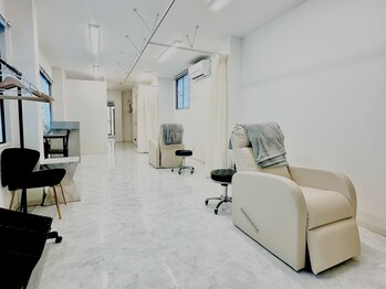 ミリ(Miri)/店内は落ち着ける雰囲気に♪