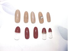 ルビークラウン(Ruby Crown)/10月定額　5300円（税込5830円）