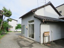 立町庵の雰囲気（店舗横に駐車場があります。）