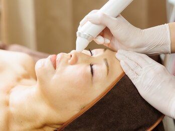 エステティックサロン アイムの写真/【毛穴の奥までスッキリ実感！黒ずみ・開き・ざらつき徹底オフ】スマホで“目で見える”本気の毛穴ケア