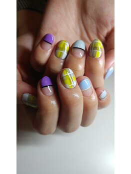 ネイルスペース ヴィザヴィ(NailSpace Vis-a-vis)/ツートンネイル