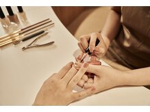 ベテランネイリストが所属する【BeColorful新宿店】あなたの好みにあうネイリストを見つけて…♪