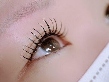 レミア 上大岡(REMIA)の写真/【持ち×軽量★フラットラッシュ】ダブルやバインドで少ない本数でもボリュームUP！負担も少ない◎