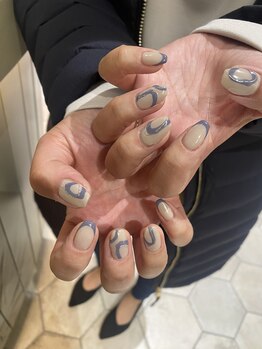 カマルスパラトゥ(KAMAL spa RATU)/くすみブルー×ニュアンスネイル