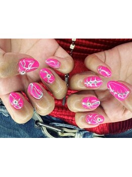 手描きアートが得意なサロン