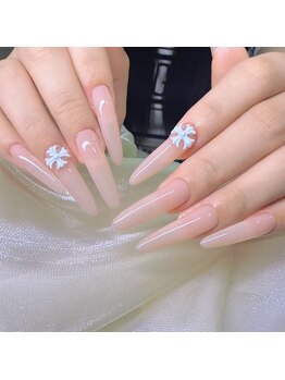 ローズ(Rose)の写真/美フォルムで艶めくネイル＊繊細なフレンチネイルも理想のラインに☆華やかデザインで特別感をプラス♪