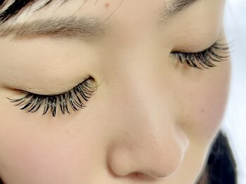 ラパン デュ ボヌール(LAPIN DU BONHEUR)の写真/≪LED導入店！≫実力派アイリストによる高持続力×低刺激×丁寧な技術で理想のお目元に♪長持ちで満足度◎