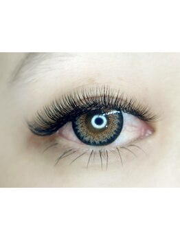 ボリュームのある目元にしたい