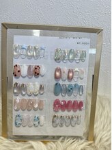 リトルムーン(Little moon)/5月〔hand〕monthly design3