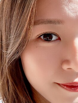 ナチュラル上品な目元にしたい