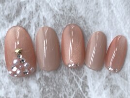 上品パール冬ネイル