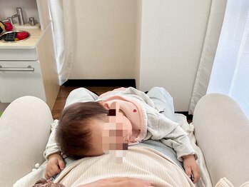 コアファイブ(koa5)/まつ毛メニュー施術中の様子