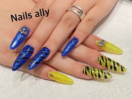 ゼブラ×ロングネイル×秋ネイル